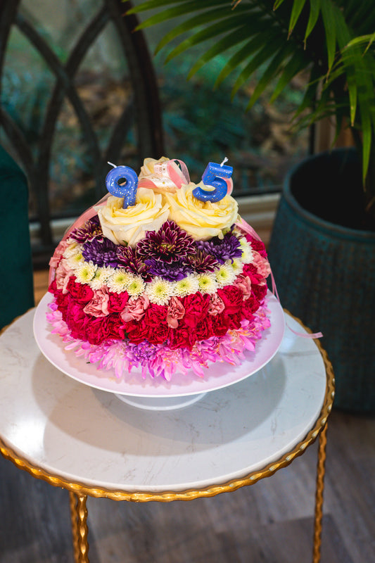 "You're a treat" cake made of flowers