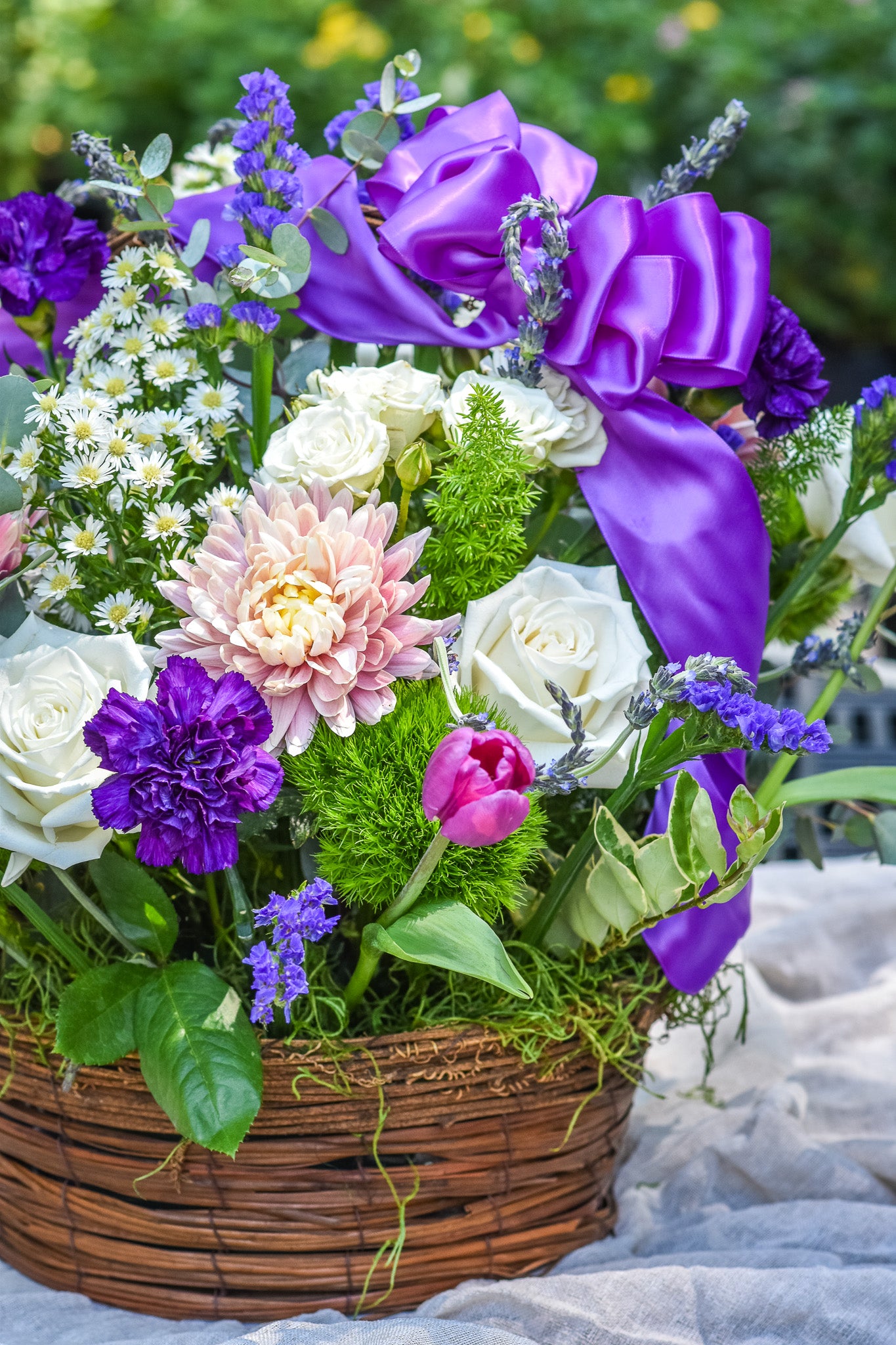 "Lavender fields" Sympathy Basket