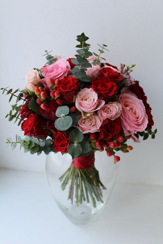 Red & Pink flower arrangement