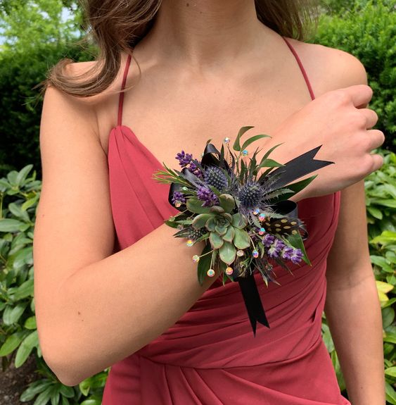 Succulent wrist corsage